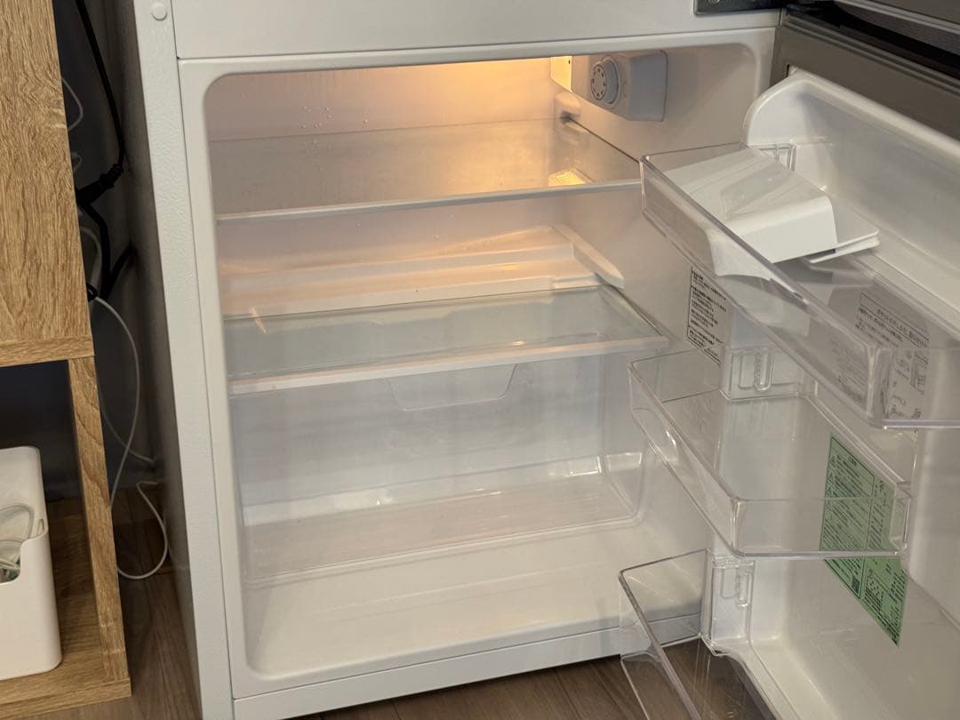 Hisense 2ドア冷蔵庫 ホワイト　省エネ　ハイセンス HR-B91HW