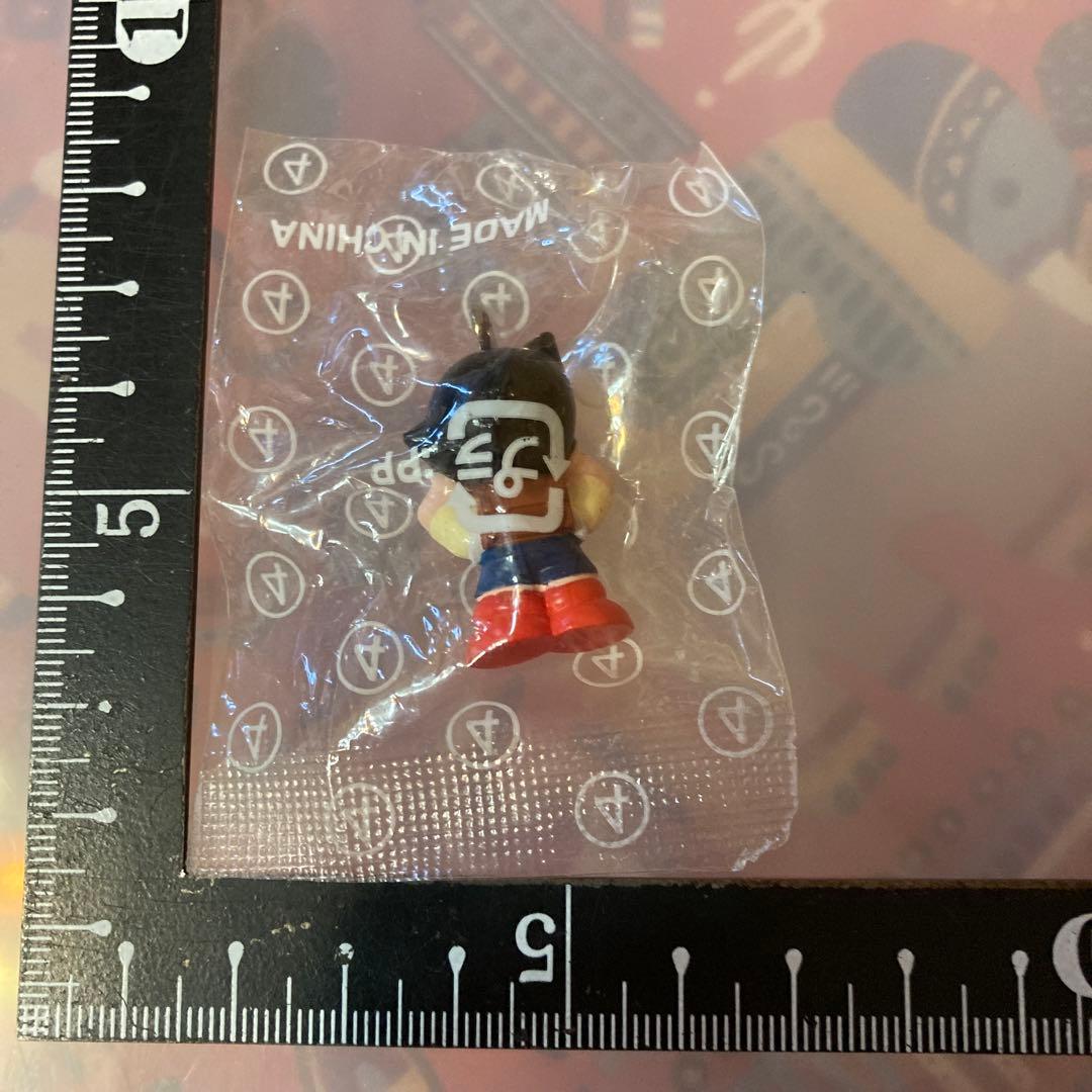 手塚フィギュア　4 ウラン　アトム　新品未開封