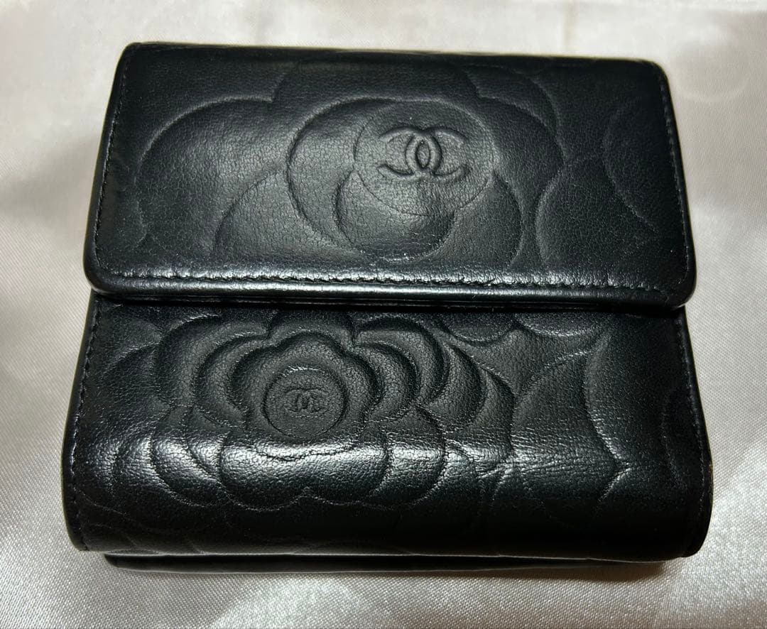 CHANEL カメリア　財布　ココマーク　ラムスキン　箱　証明カードあり