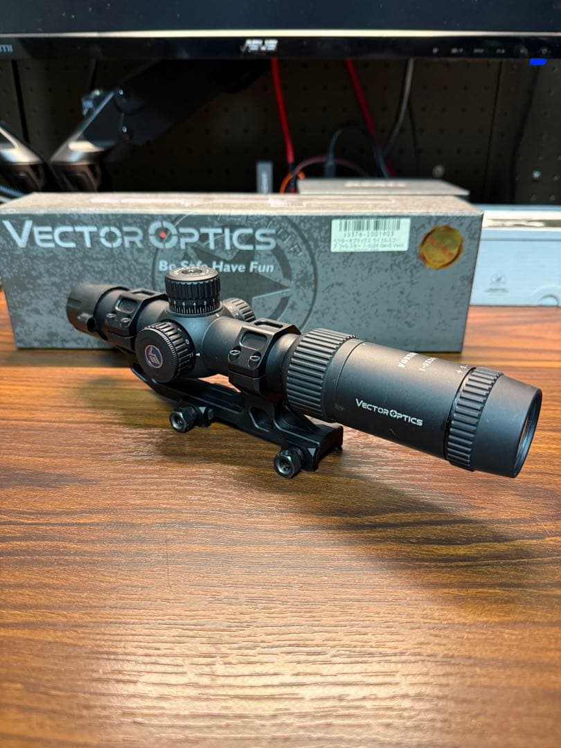 Vector Optics スコープ マウントリング付き（純正2個付属）