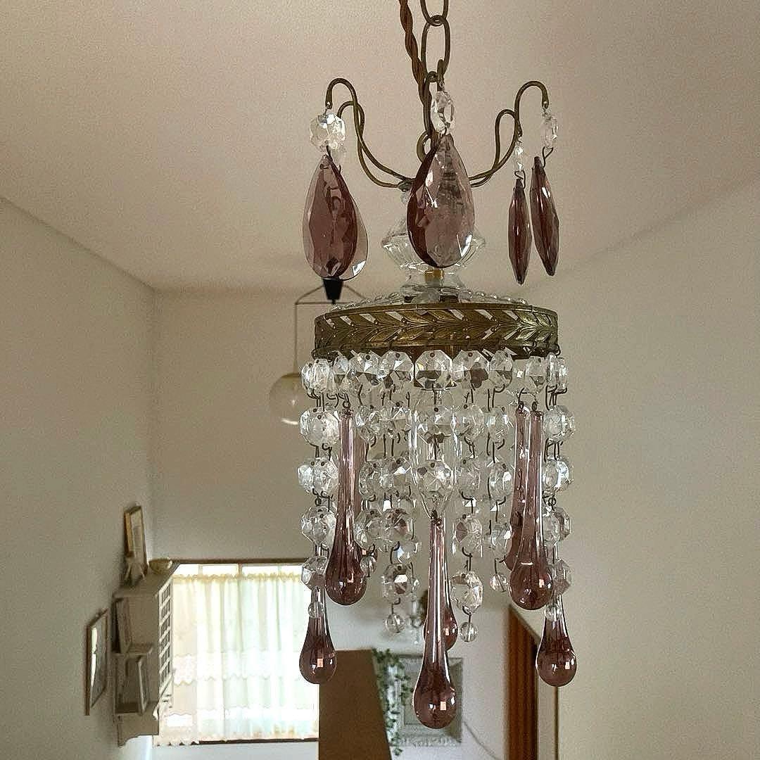 *訳あり クリスタルティアドロップ 1灯シャンデリア 薄紫 フランスアンティーク