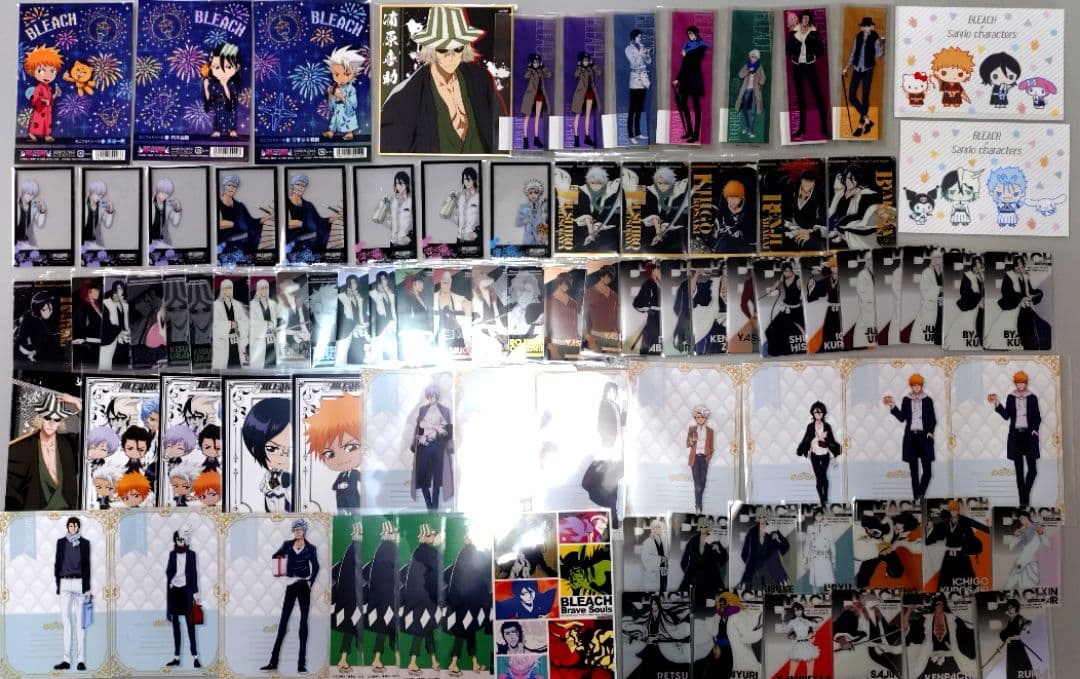 BLEACH ジャンプ展 缶バッジ他 一護 白哉 ギン グリムジョー 250点超