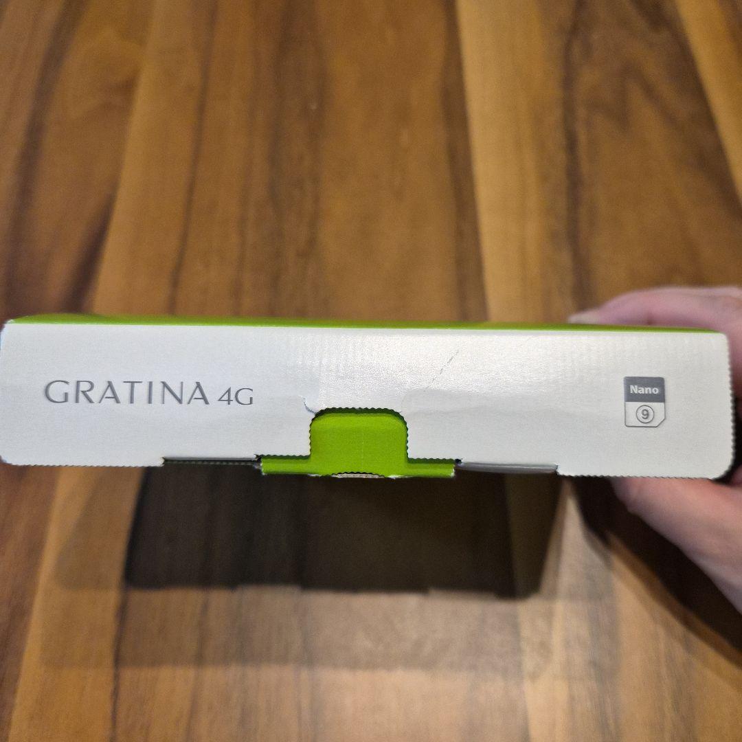 新品未使用 SIMフリー au GRATINA 4G KYF31 グリーン