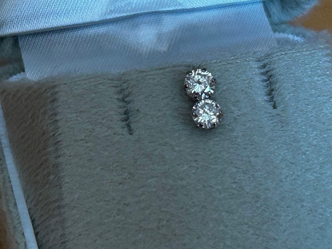 pt900 天然プラチナダイヤモンドピアス　計0.5ct