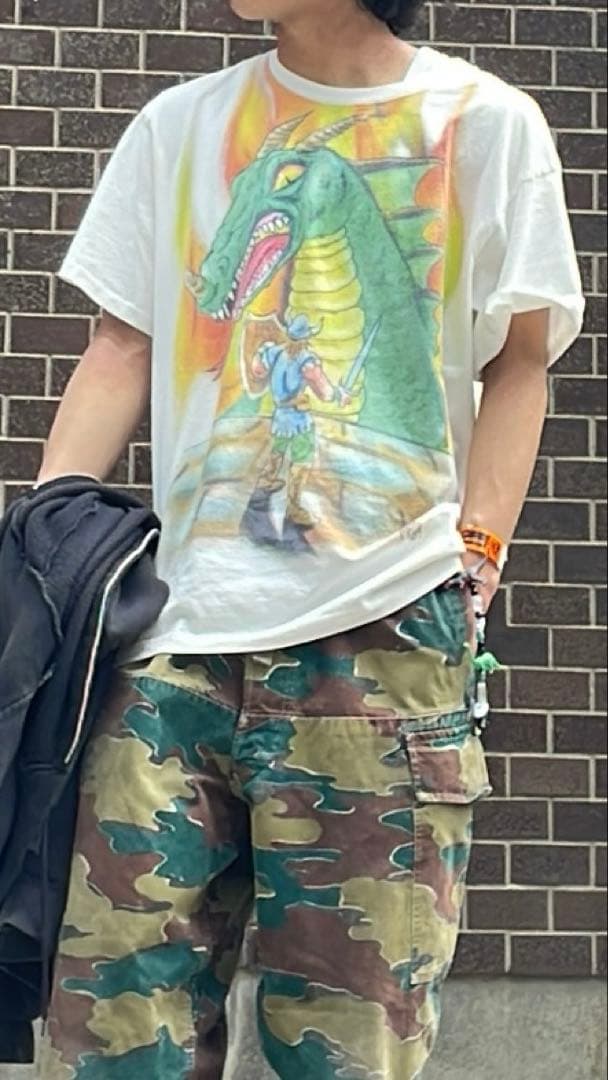 ERL ドラゴンTシャツ　ポーカーズ つかさ 着用