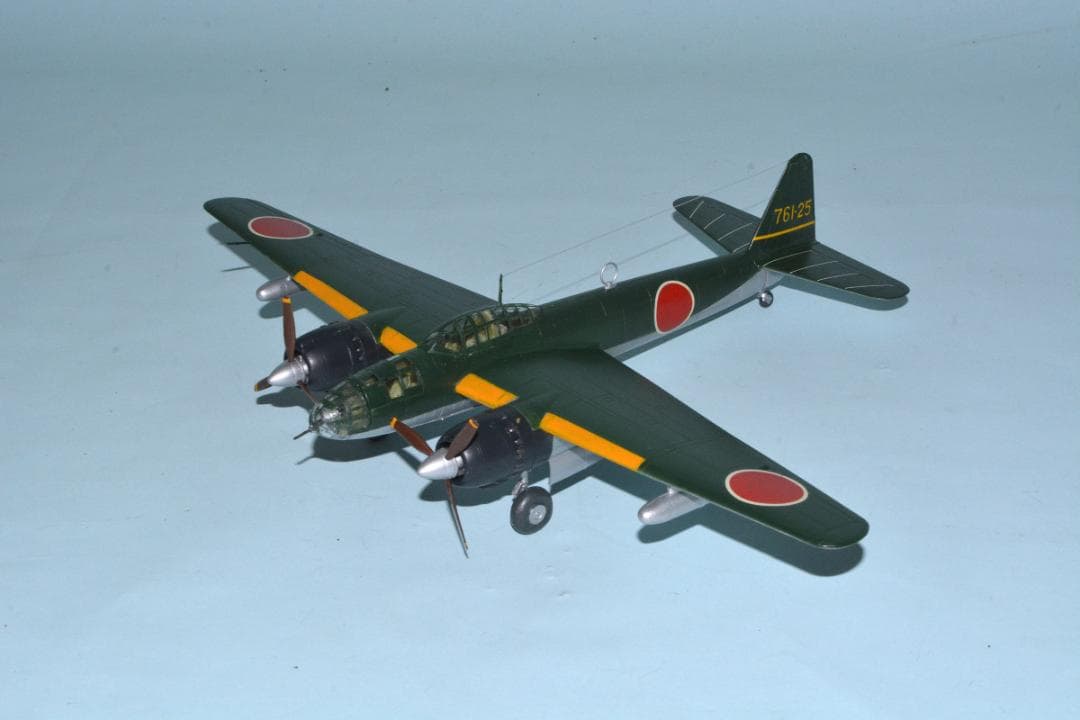 [完成品]1/72スケール　日本海軍　陸上爆撃機『銀河』11型