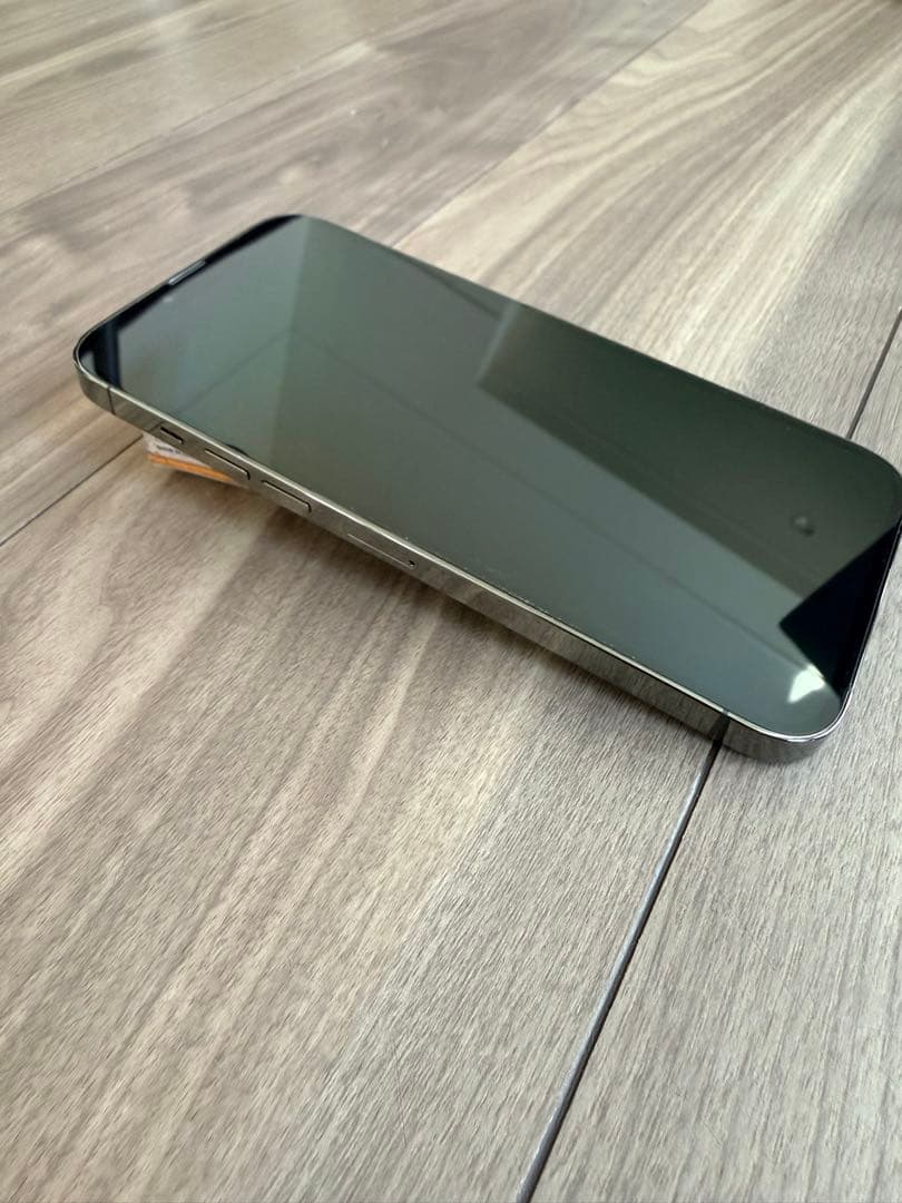 iPhone 13 Pro Maxグラファイト