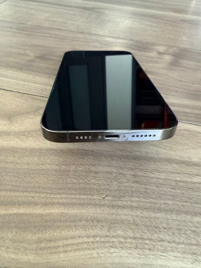 iPhone 13 Pro Maxグラファイト