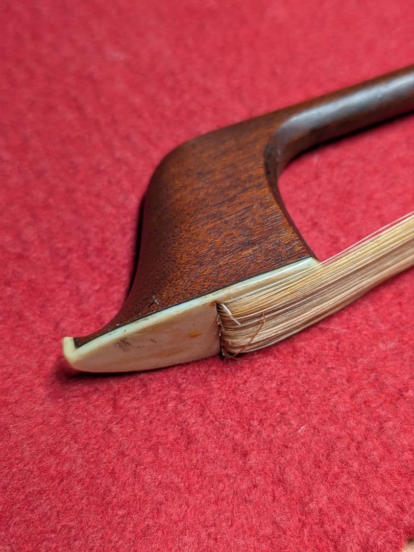 コントラバス弓　*Egidius Dörflar***