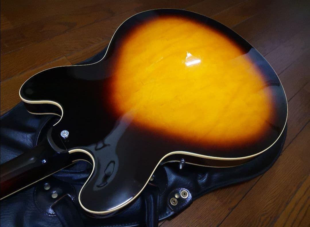 美品! エピフォンジャパン ES-335！