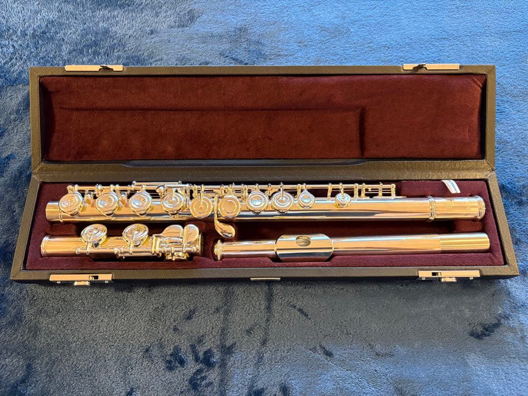 YAMAHA フルートYFL-212 ほぼ未使用　専用ケース付き