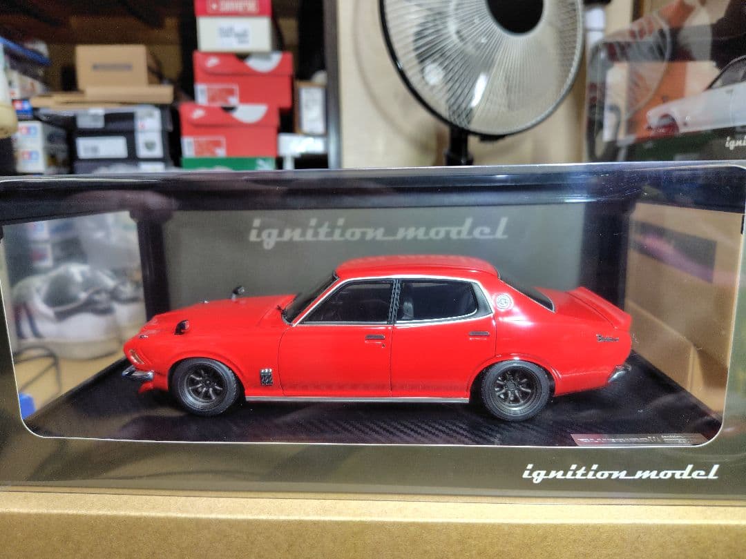 ミニカー IG3168 1/18 Bluebird U 2000GTX (G610)red