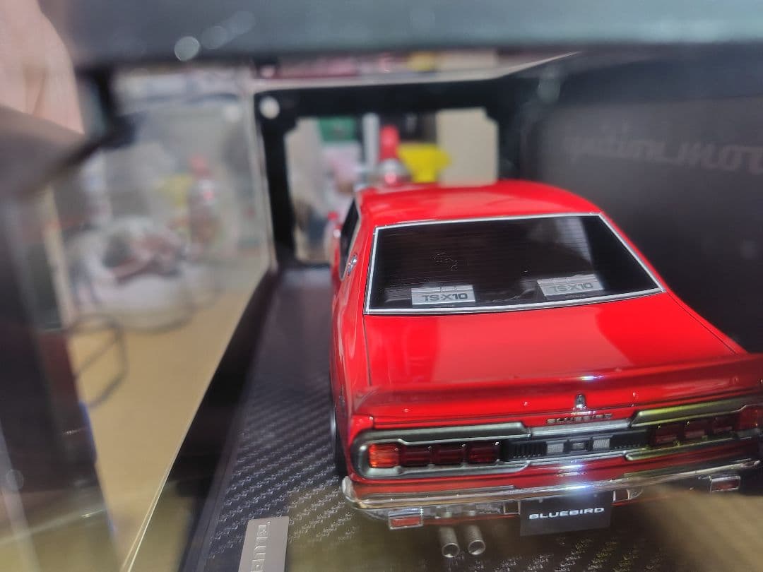 ミニカー IG3168 1/18 Bluebird U 2000GTX (G610)red