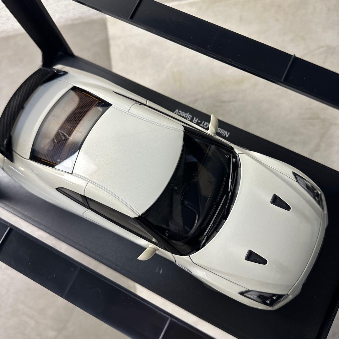 AUTOART NISSAN GT-R SpecV 1/18 ダイキャスト