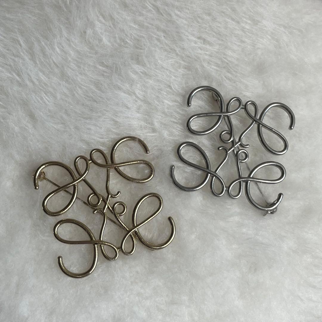 ロエベ　LOEWE　ブローチ