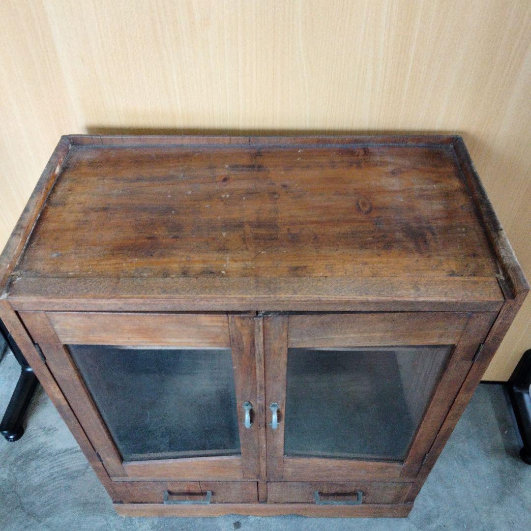 昭和レトロ 古家具 ガラス戸 木製キャビネット 食器棚 サイドボードカップボード