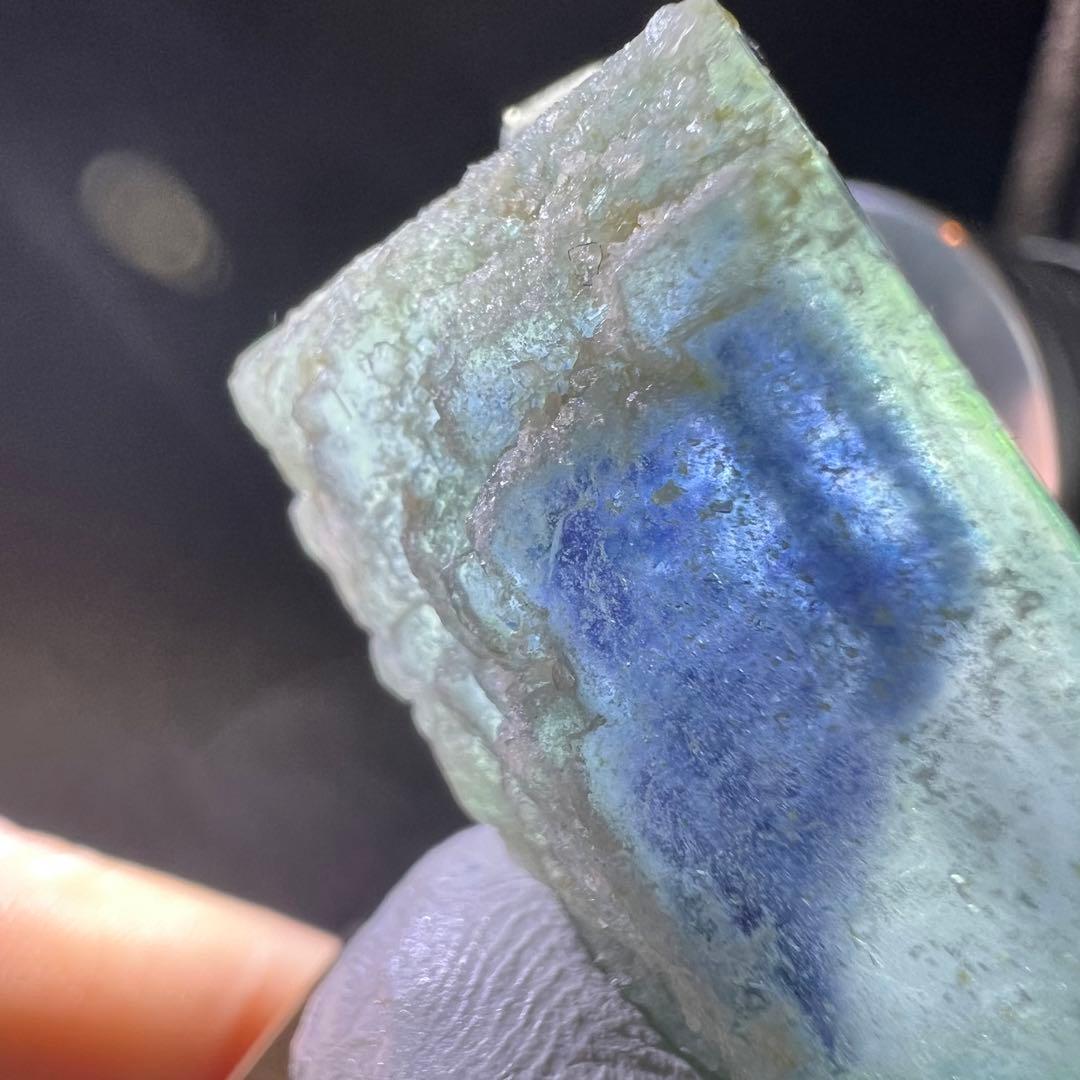 内モンゴル産　ライトグリーン　パープルゾーニングフローライト