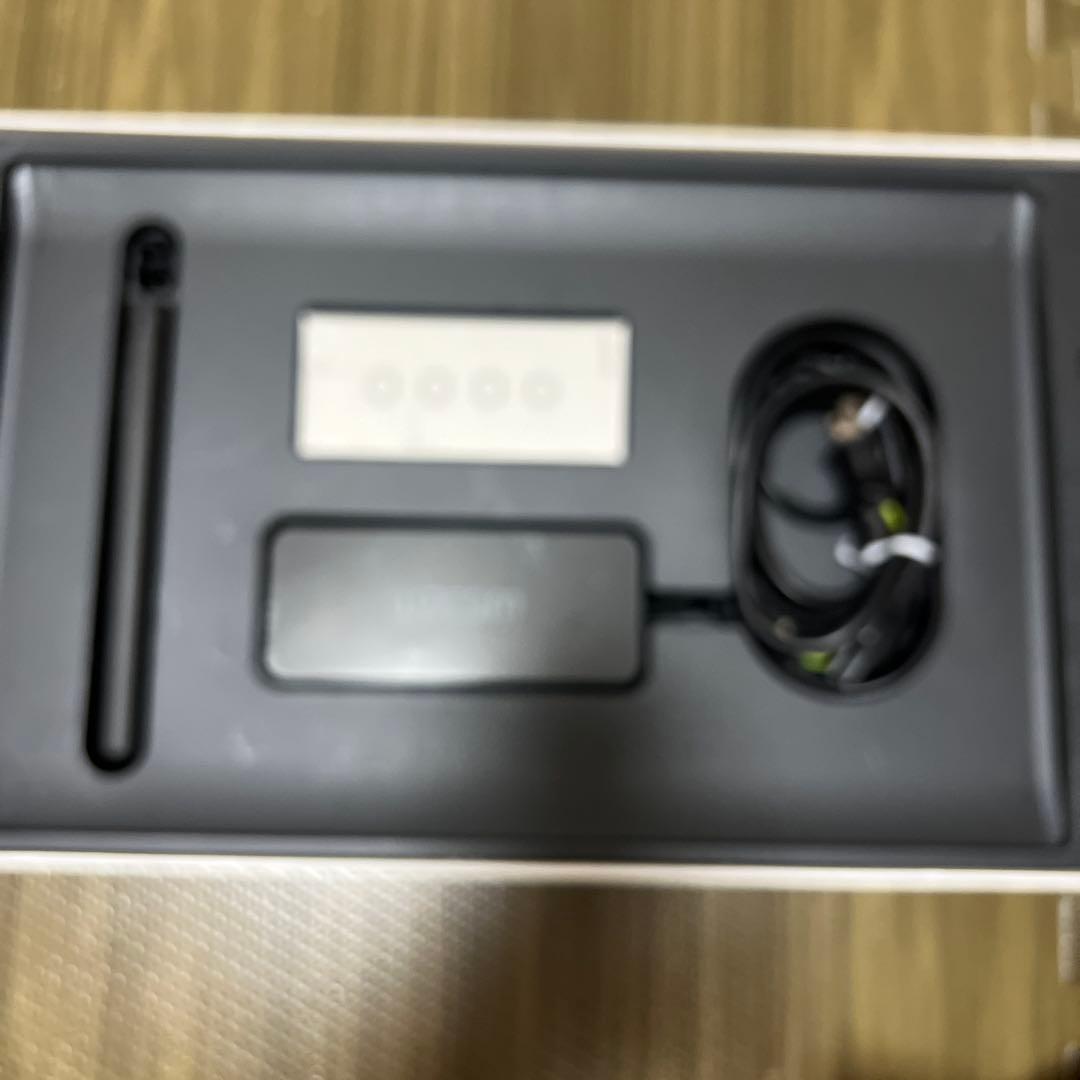 液タブ・ペンタブ Wacom MobileStudio Pro16GB DTH-W1620M/K0