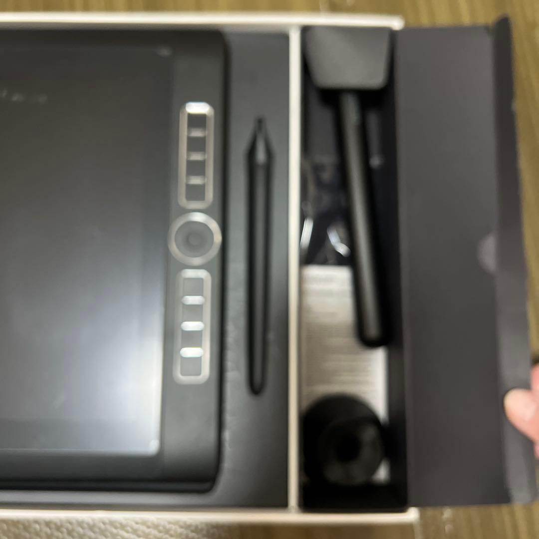 液タブ・ペンタブ Wacom MobileStudio Pro16GB DTH-W1620M/K0