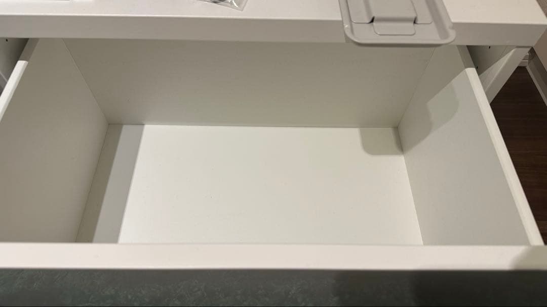 IKEA BESTÅ UPPLEVA ベストー　テレビ台　壁掛け