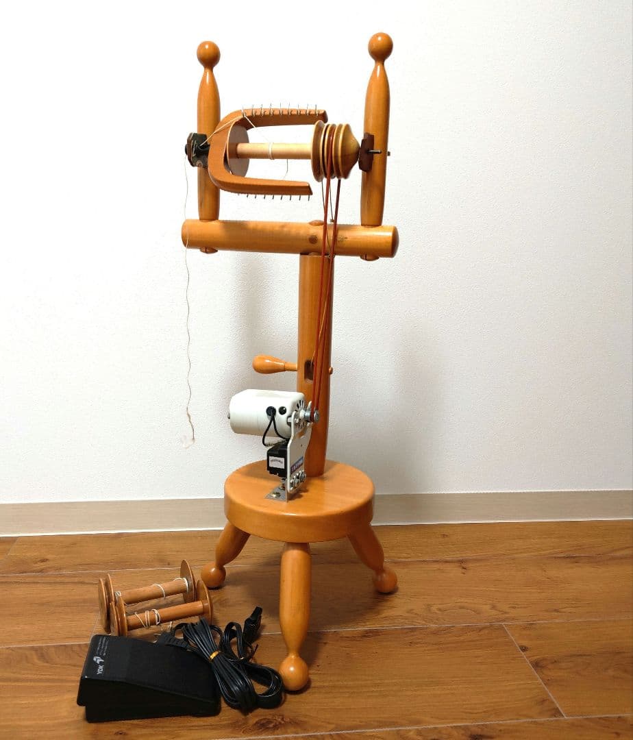 東京手織機　電動紡ぎ車