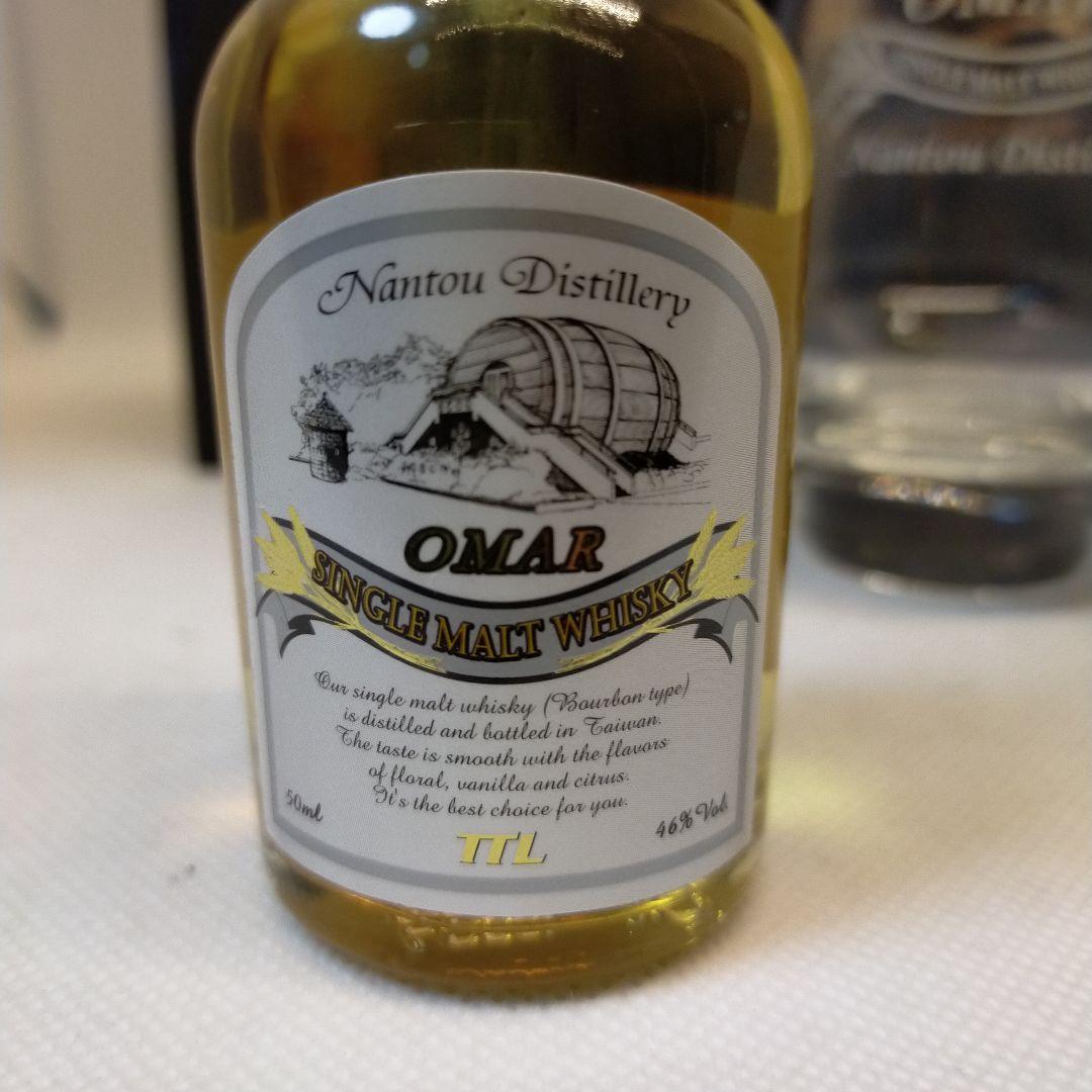 未開栓　オマー　 カスクストレングス　 バーボンタイプ　ミニボトル　グラス付
