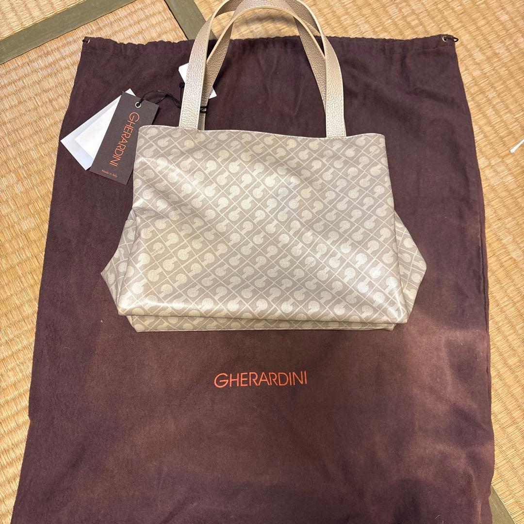 GHERARDINI ベージュ ハンドバッグ