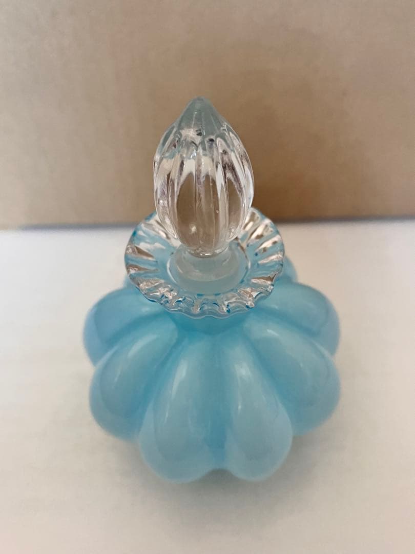 フェントン★パフュームボトル★オーバーレイ★メロン型★ミルクガラス★ベビーブルー