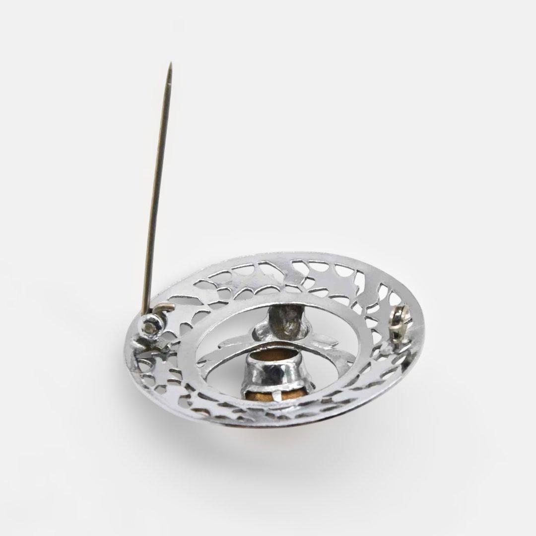 スコットランドのブローチ　鹿、アザミの透かし模様 MIZPAH社　s1701