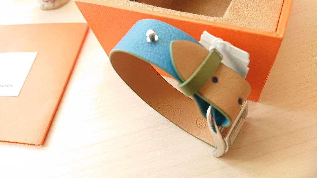 ★新品半額saleTory Burch 配色カラー クオーツレディースお洒落時計