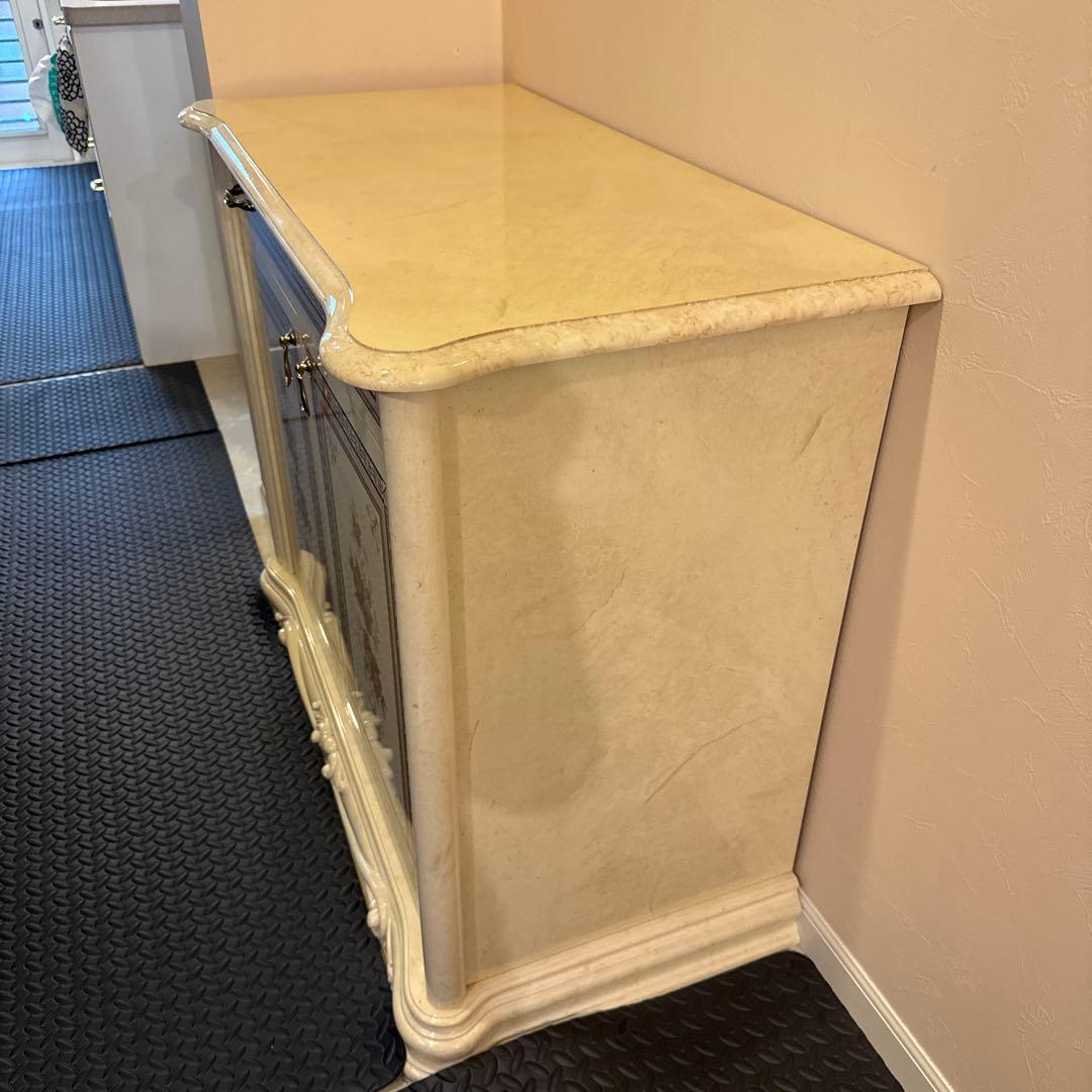 イタリア製キャビネット