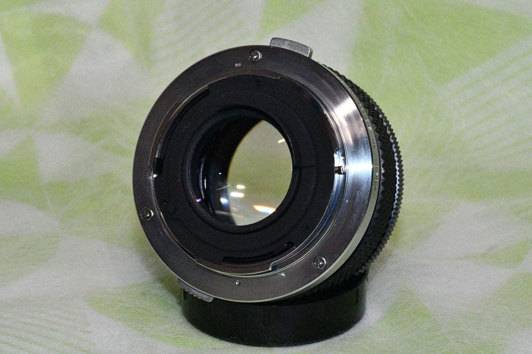 《動作品》OLYMPUS OM10 Silver+50/1.8 a406