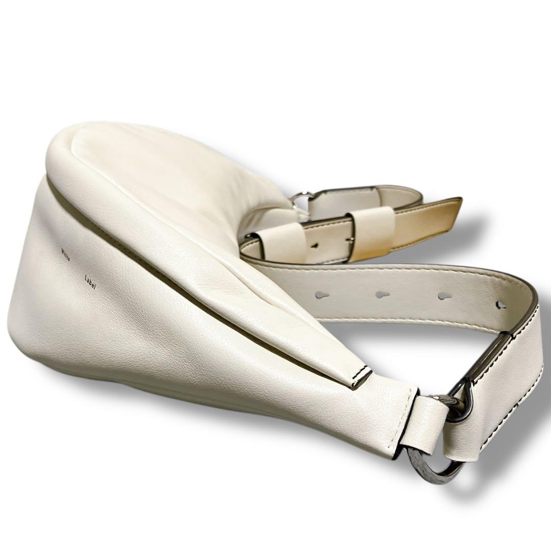 プロエンザスクーラー 良品 斜め掛け可 ラウンドショルダーバッグ ホワイト系