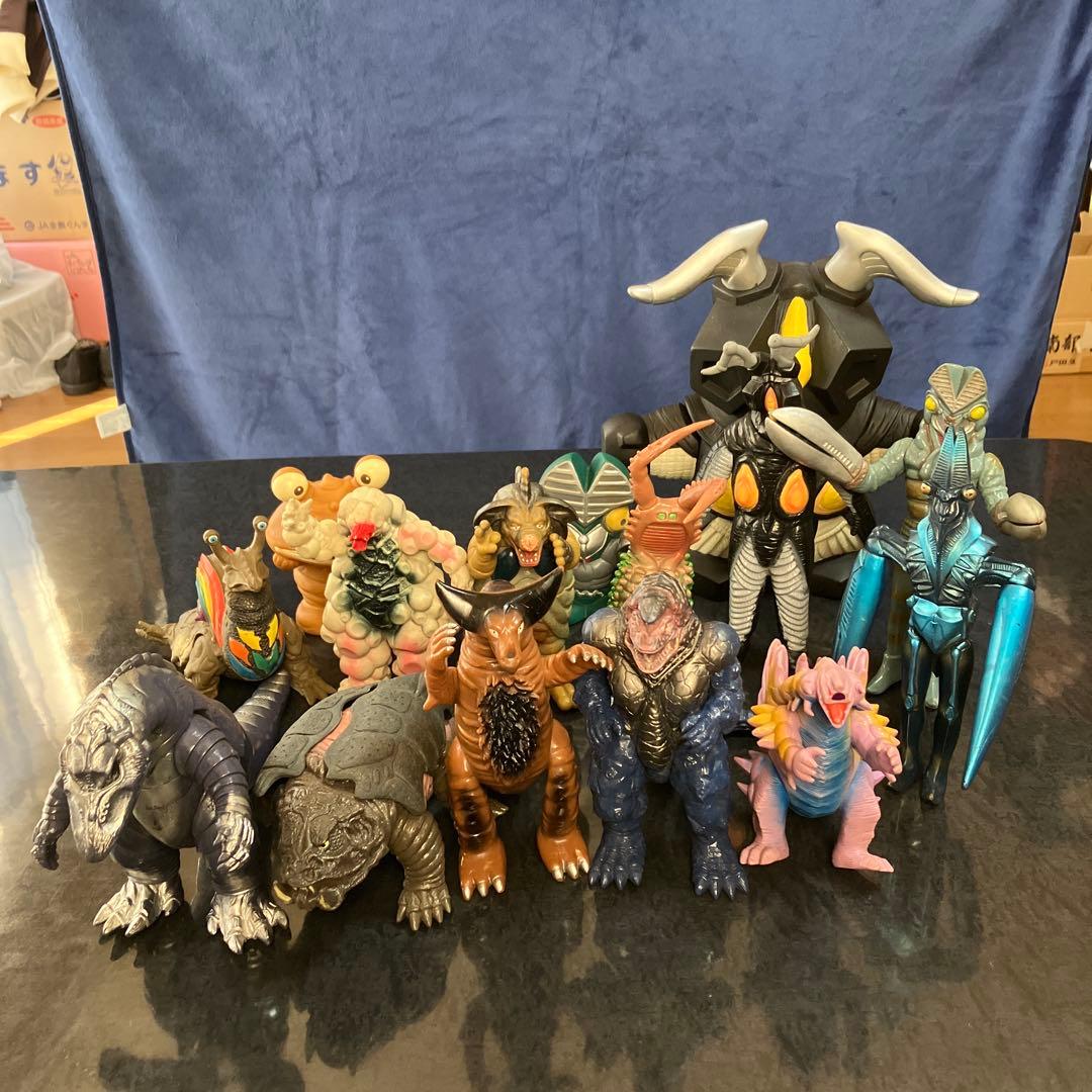 円谷プロ　ウルトラマン　怪獣　BANDAI ソフビ　フィギュア　他まとめ売り