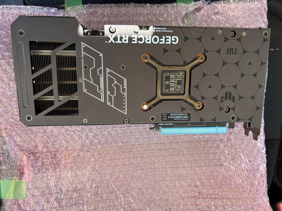 グラフィックボード・グラボ・ビデオカード ASUS TUF RTX4070Ti 12G GAMING