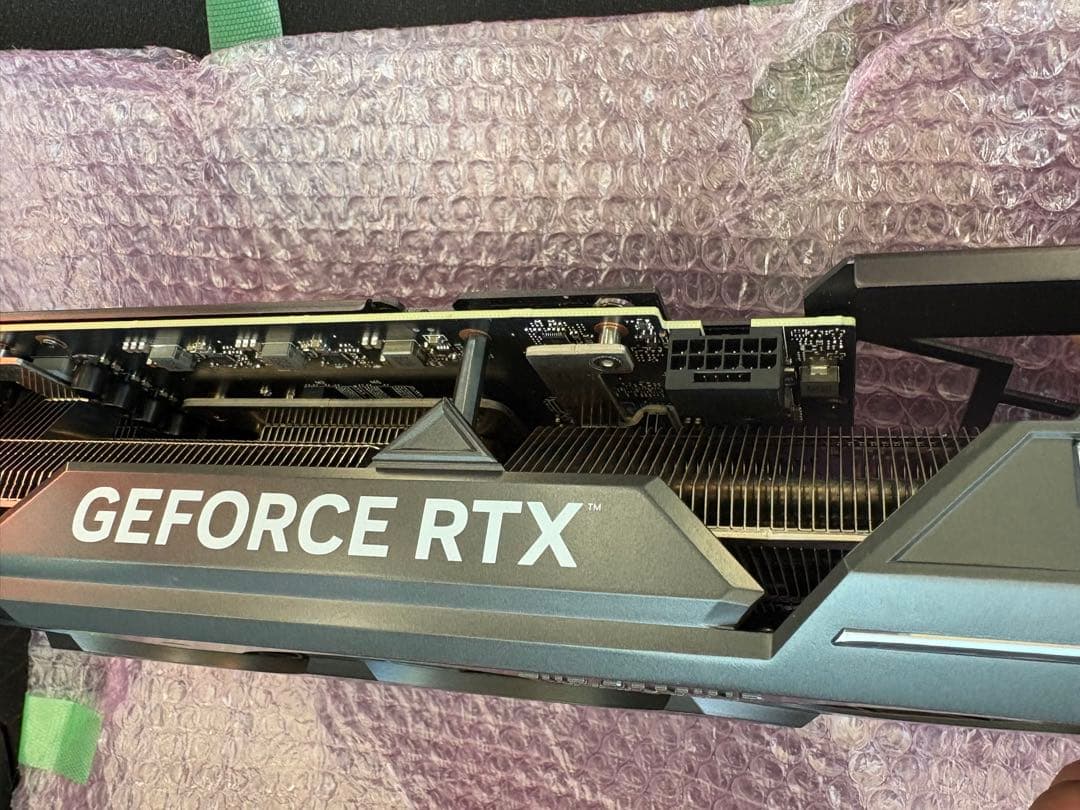 グラフィックボード・グラボ・ビデオカード ASUS TUF RTX4070Ti 12G GAMING