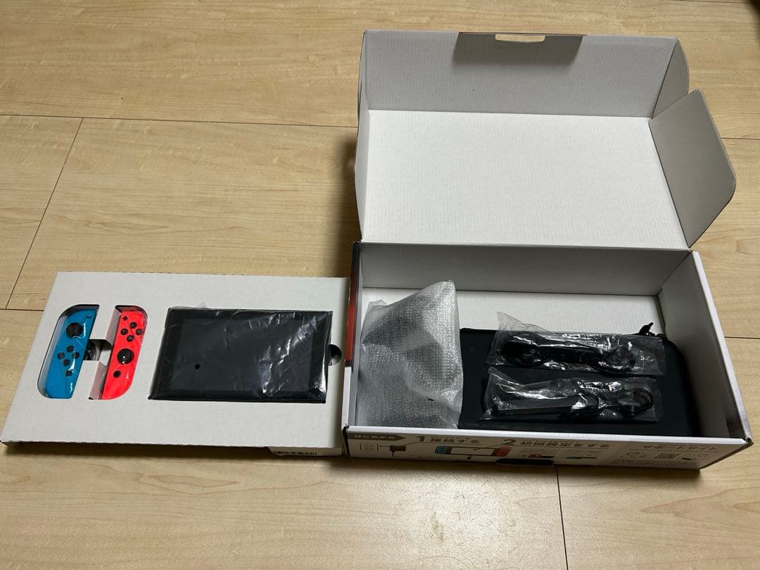 Nintendo Switch本体　ケース付き