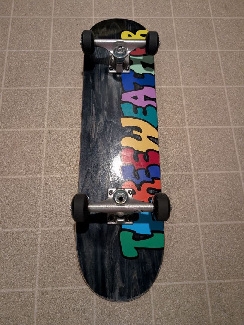 値引中THREEATER スケートボード コンプリート＋キッズプロテクターセット