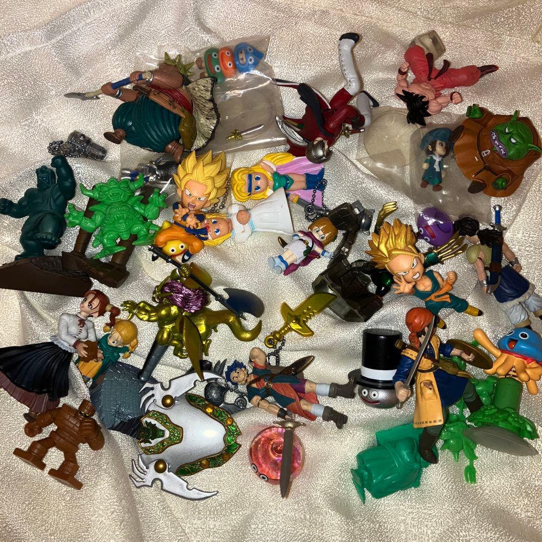 ドラゴンクエスト　FF スクエニ　フィギュア　　ゲームキャラクター　ドラクエ