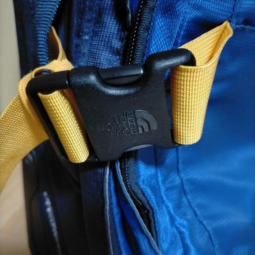 THE NORTH FACE 青 キャリーケース