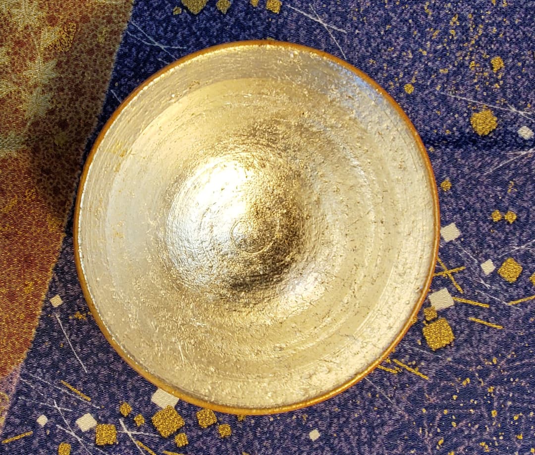 (新品)　信楽焼　抹茶茶碗　～銀細工～