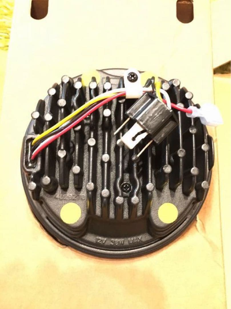 【ハーレー純正ヘッドライト】5-3/4インチ　LEDヘッドライト　デーメーカー