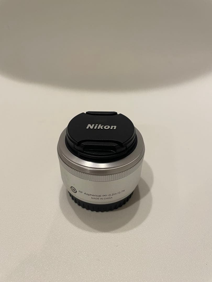 最終限定値下げ　Nikon 1 J5 ミラーレスカメラ シルバー