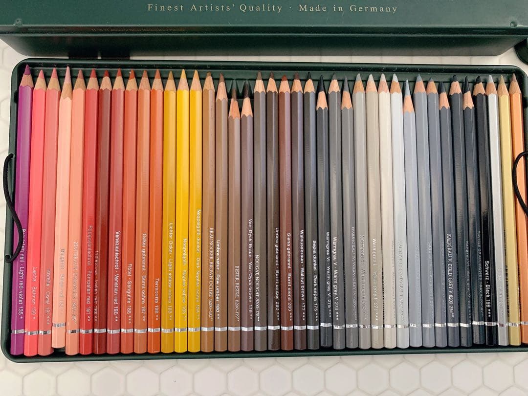 ファーバーカステル Faber-Castell水彩色鉛筆 120色　缶