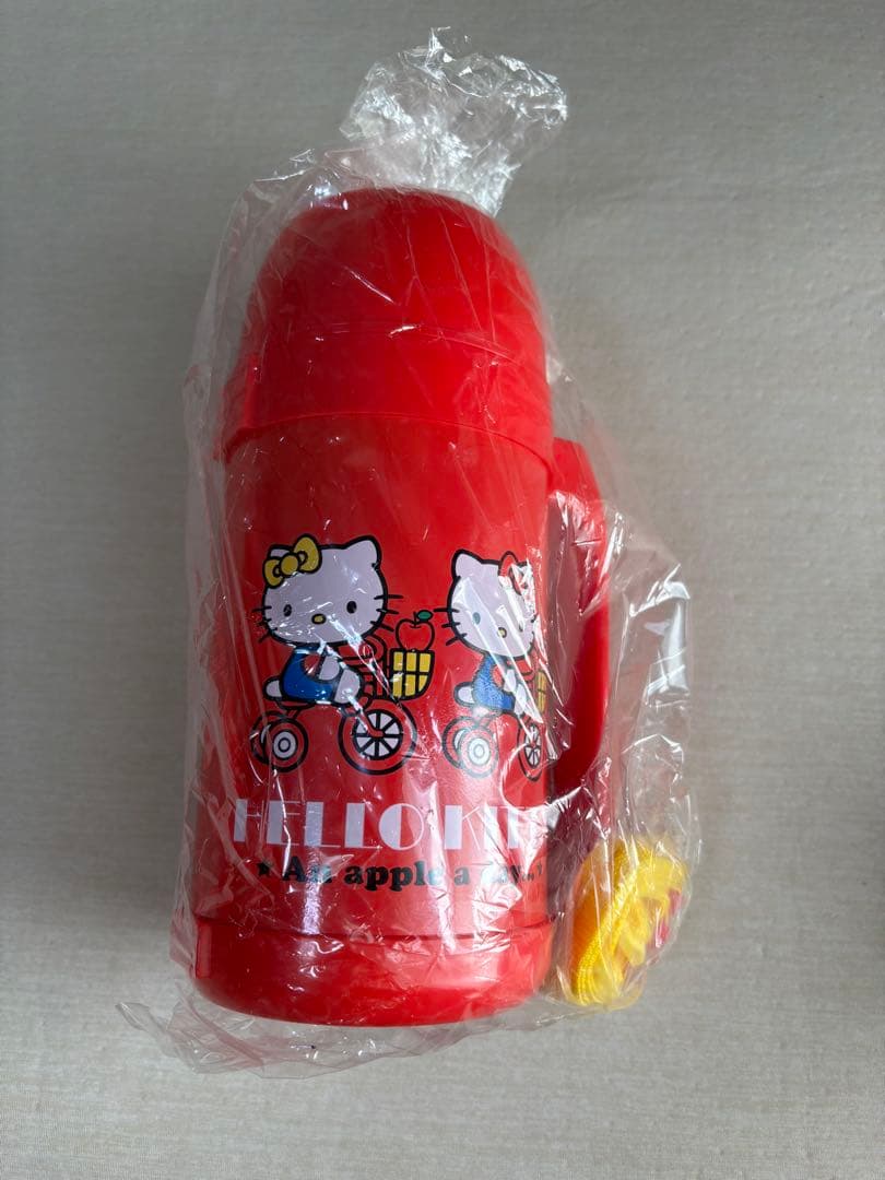 ハローキティ HELLOKITTY 水筒