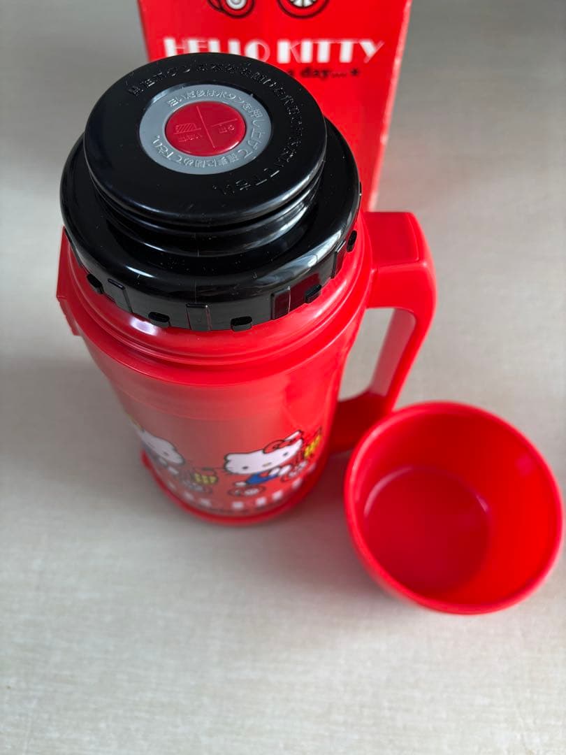 ハローキティ HELLOKITTY 水筒