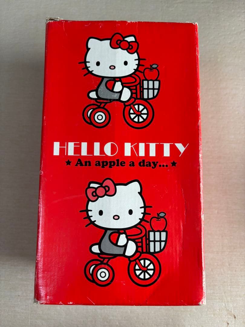 ハローキティ HELLOKITTY 水筒