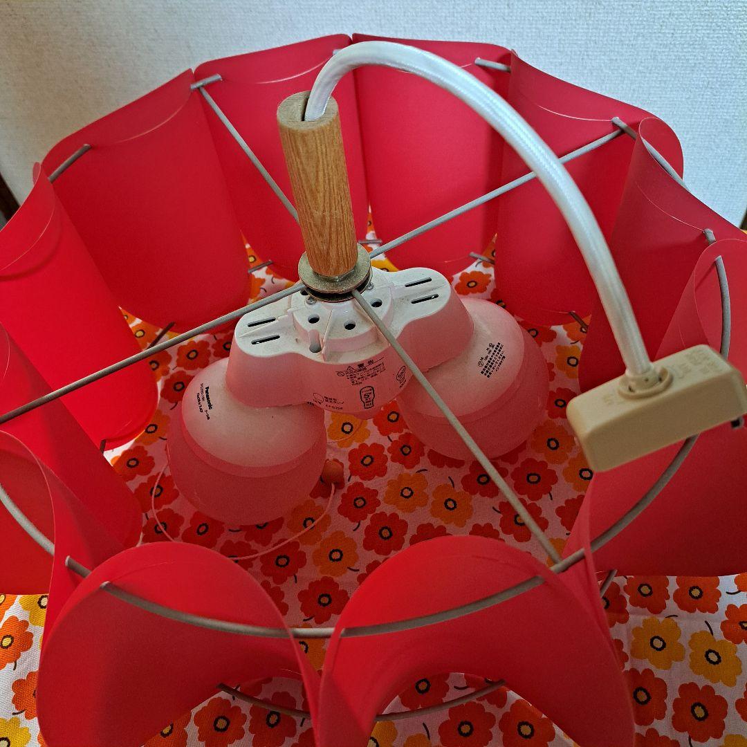 レトロポップ　ペンダントライト　フラワー