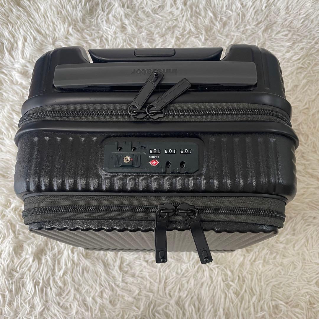 innovator マッドブラック INV155 キャリーケース　55L
