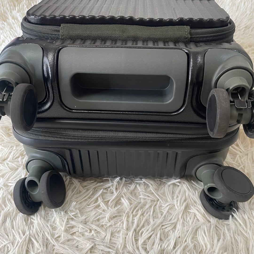 innovator マッドブラック INV155 キャリーケース　55L